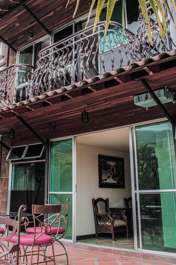 Hotel Plaza Garibaldi Caldas Exterior photo
