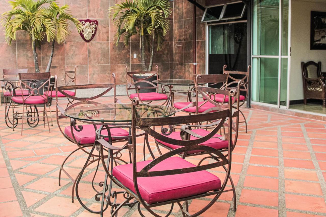 Hotel Plaza Garibaldi Caldas Exterior photo